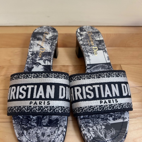 Dior Dway cloth sandals 35.5 EU - Picture 4 of 9